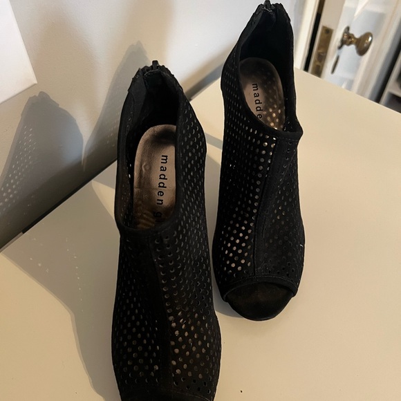 Madden Girl black suede peep toe booties - Picture 4 of 5